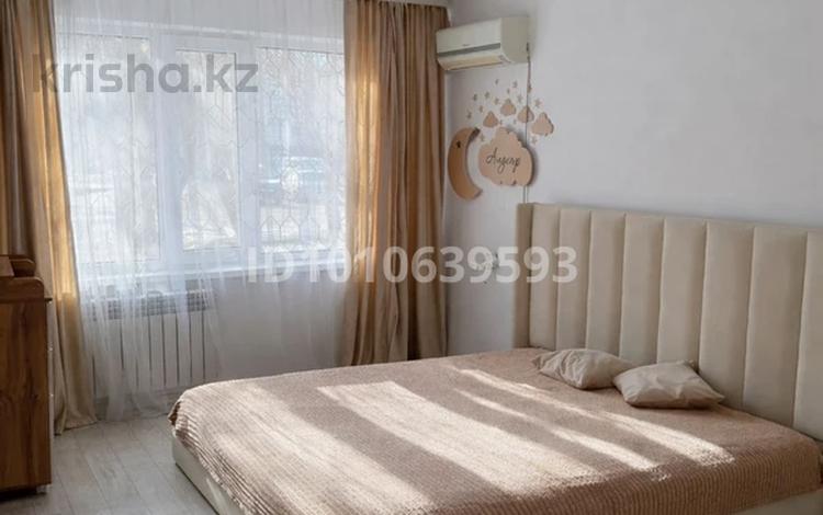 3-бөлмелі пәтер · 60.4 м² · 1/5 қабат, мкр 5 47а — Абилкайр хана, бағасы: 23 млн ₸ в Актобе — фото 2