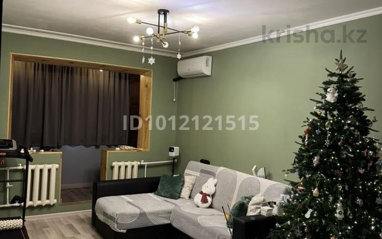 3-комнатная квартира · 62 м² · 4/4 этаж, 1-й мкр. 63 за 40 млн ₸ в Алматы, Ауэзовский р-н — фото 2