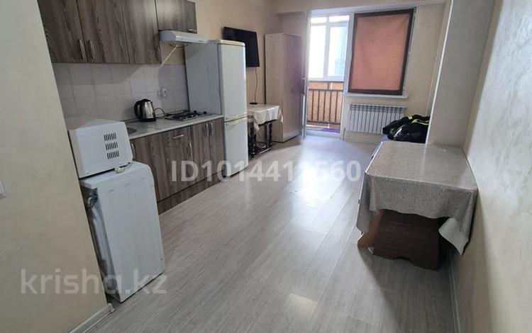 1-комнатная квартира · 28 м² · 2/9 этаж, мкр Атырау за 200 000 ₸ в Алматы, Медеуский р-н — фото 2