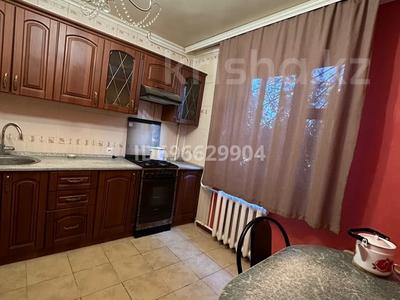 2-комнатная квартира · 50 м² · 1/9 этаж · помесячно, мкр 12 50 за 150 000 〒 в Актобе, мкр 12