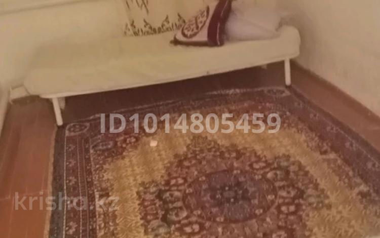 1 бөлме · 72 м² · 1 қабат, Чекменная 4 — Пушкина, бағасы: 35 000 ₸ в Уральске — фото 2