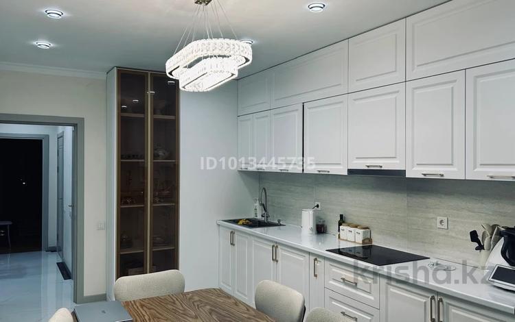 2-комнатная квартира · 70 м² · 8/9 этаж, мкр Нурсая, Абулхайр-хана за 55 млн ₸ в Атырау — фото 2