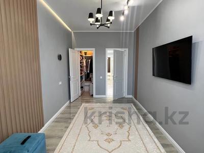 4-комнатная квартира, 140 м², 9/14 этаж, 16-й мкр , 16 мкрн 70 за 50 млн 〒 в Актау, 16-й мкр 