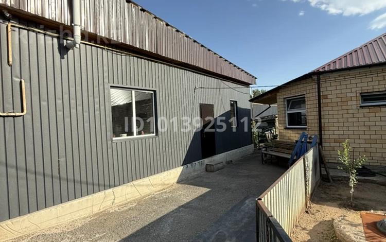 Жеке үй · 3 бөлме · 80 м² · 80 жүзд., Коксай 70/1, бағасы: 100 млн ₸ в Астане, Алматы р-н — фото 2
