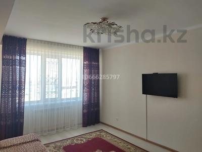 3-бөлмелі пәтер, 75 м², 9/9 қабат, мкр Нурсая, Нұрсая ш/а., бағасы: 25 млн 〒 в Атырау, мкр Нурсая