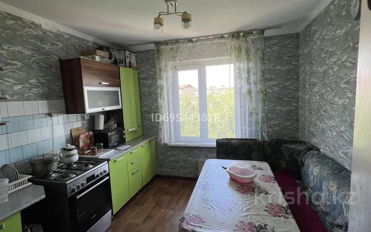 4-комнатная квартира, 82.5 м², 5/5 этаж, Геологов 8