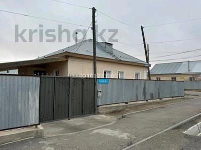 Жеке үй · 4 бөлме · 120 м² · 7.59 сот., Рысқұлов 55 — Рысқұлов Абай көшелер қиылысы, бағасы: 15 млн ₸ в Каратау
