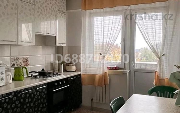 3-комнатная квартира, 75 м², 3/9 этаж помесячно, Бокеева