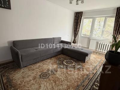 2-комнатная квартира · 45 м² · 2/5 этаж, Авангад 4 мкр 10 за 16.5 млн 〒 в Атырау, мкр Авангард-4