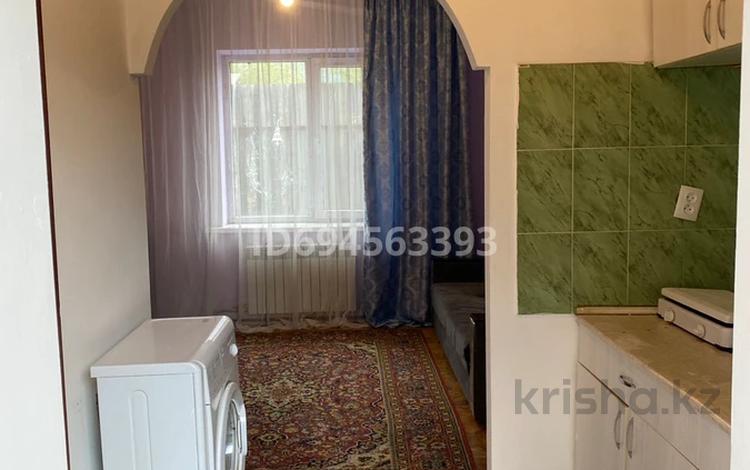 1-комнатная квартира, 30 м², 2/2 этаж помесячно, мкр Достык, Каргалинская 4/1