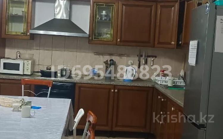 7 бөлме · 250 м² · 2/3 қабат, мкр Шубар, Кабанбай батыр 12 — Международный университет Астаны, напротив цирка, бағасы: 120 000 ₸ в Астане, Есильский р-н — фото 5