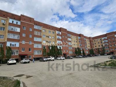 3-комнатная квартира · 100 м² · 1/5 этаж, мкр. Алтын орда, Ораза Татеулы 2а за 41 млн ₸ в Актобе