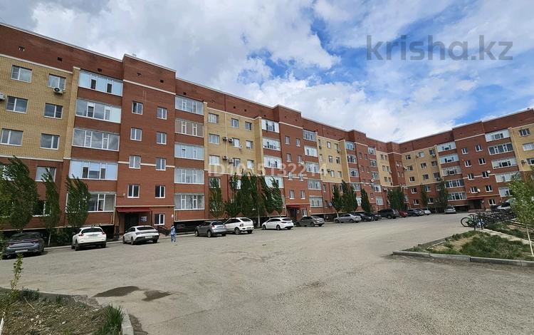 3-комнатная квартира · 100 м² · 1/5 этаж, мкр. Алтын орда, Ораза Татеулы 2а за 41 млн ₸ в Актобе — фото 2