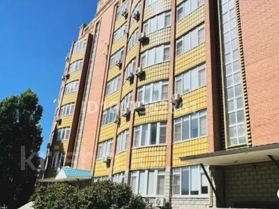 3-комнатная квартира · 120 м² · 4/7 этаж, мкр. Алтын орда, Санкибай батыра 72К за 50 млн 〒 в Актобе