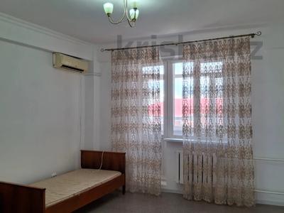 3-бөлмелі пәтер · 90 м² · 8/9 қабат, Студенческая 190б, бағасы: 300 000 ₸ в Атырау