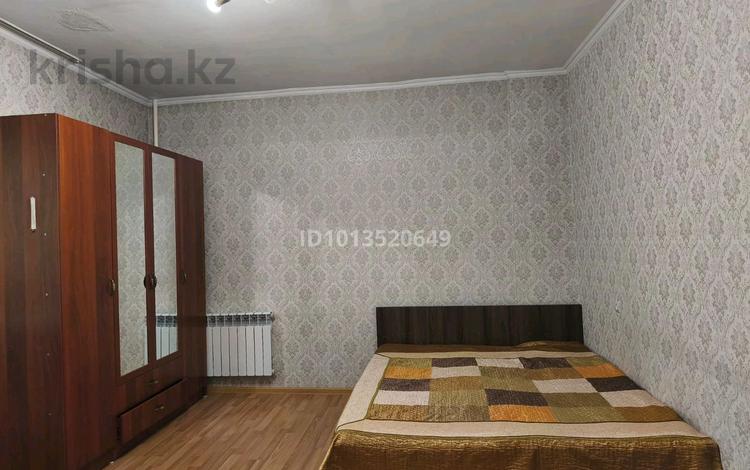 1-комнатная квартира · 40 м² · 1 этаж, мкр №10 59б — Береговой и Ю.Ким за 220 000 ₸ в Алматы, Ауэзовский р-н — фото 2