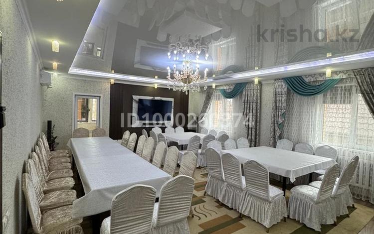 Дом · 4 комнаты · 275 м², 2-Кирпичная за 175 000 〒 в Петропавловске — фото 6