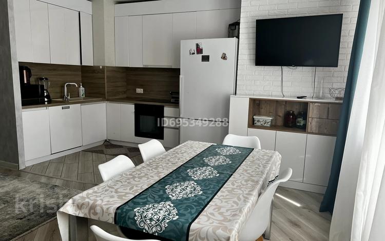 3-комнатная квартира · 87 м² · 17/18 этаж, Сауран 10б за 65 млн ₸ в Астане, Есильский р-н — фото 2