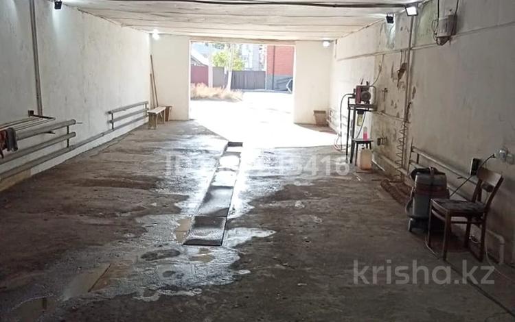 Гараж · 100 м² · мкр Шанхай — Жубанова- Мира за 200 000 〒 в Актобе — фото 3