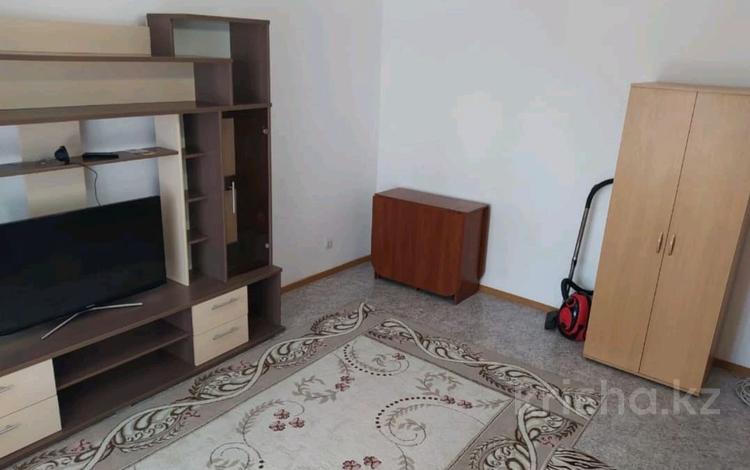 1-комнатная квартира, 40 м², 4/5 этаж помесячно, Жукова