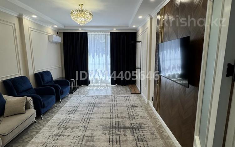 2-комнатная квартира · 84 м² · 8/12 этаж, Сатпаева 30/5 за 650 000 ₸ в Алматы, Бостандыкский р-н — фото 2