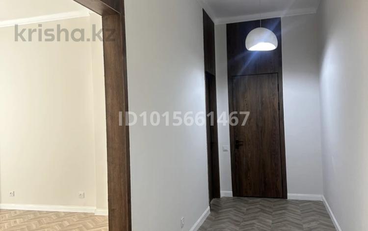 2-комнатная квартира · 70 м² · 9/9 этаж, ул. Байдибек би 113/3 за 200 000 ₸ в Шымкенте, Абайский р-н — фото 2