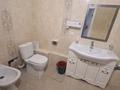 1-комнатная квартира · 68 м² · 13/15 этаж, ул. Туркестан 10 за 260 000 ₸ в Астане, Есильский р-н — фото 13