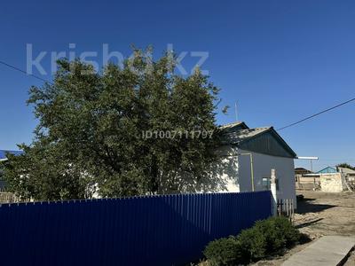 Отдельный дом · 3 комнаты · 150 м² · 16 сот., Береке (Память Ильича) — Парихмакер,Магазин,строймагазин,Детский сад,Фаст фуд за 10.8 млн 〒 в Атырау