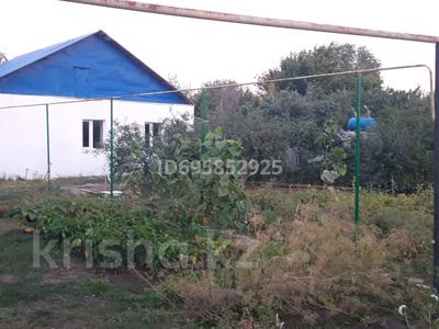 Дача · 2 комнаты · 64 м² · 6 сот., мкр Айгуль, Перцовая — Шолохова-Тюленина за 8.5 млн 〒 в Уральске