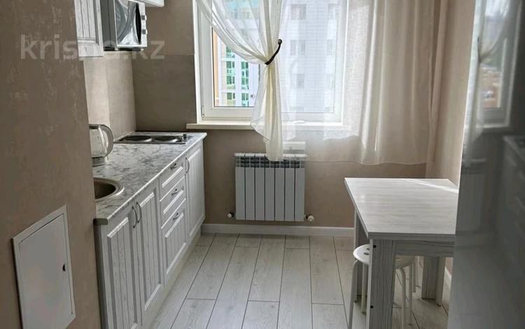 2-комнатная квартира · 50 м² · 11/15 этаж, Кабанбай батыра 46 за 260 000 ₸ в Астане, Есильский р-н — фото 3