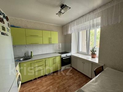 2-комнатная квартира, 49.3 м², 3/5 этаж, Утепова 24 за 24 млн 〒 в Усть-Каменогорске