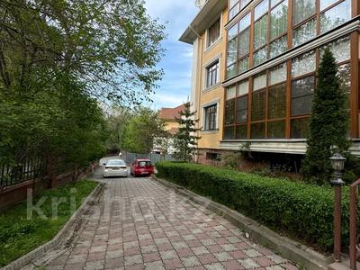 Пәтерлер в Алматы: 2-бөлмелі пәтер · 50 м² · 4/4 қабат · ай сайын, Орманова 32/8 — Толе би, бағасы: 300 000 〒 2-бөлмелі пәтер · 50 м² · 4/4 қабат · ай сайын, Орманова 32/8 — Толе би, бағасы: 300 000 〒 в Алматы, Медеуский р-н