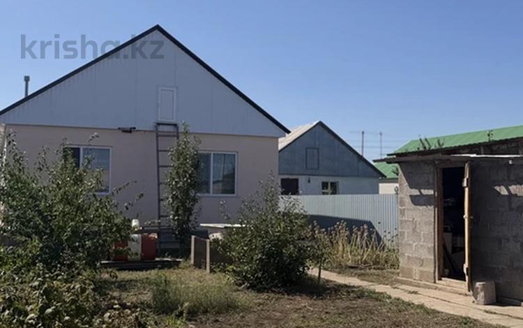 Отдельный дом · 2 комнаты · 71 м² · 5 сот., Копеева 1 за 20 млн ₸ в Уральске — фото 2