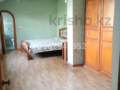 Жеке үй • 5 бөлмелер • 180 м² • 6 сот., Ш.Руставели 5 — Дулати-Торекулова, бағасы: 55 млн 〒 в Шымкенте, Аль-Фарабийский р-н