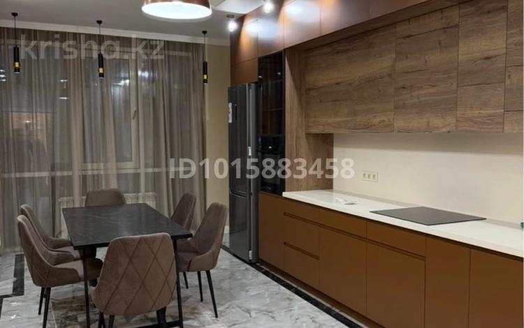 3-бөлмелі пәтер · 106 м² · 16/18 қабат, Жарокова 218, бағасы: 136 млн ₸ в Алматы, Бостандыкский р-н — фото 2