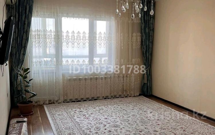 2-бөлмелі пәтер · 74 м² · 2/16 қабат, мкр. Алмагуль, Мкр Алмагул 21, бағасы: 26 млн ₸ в Атырау — фото 2