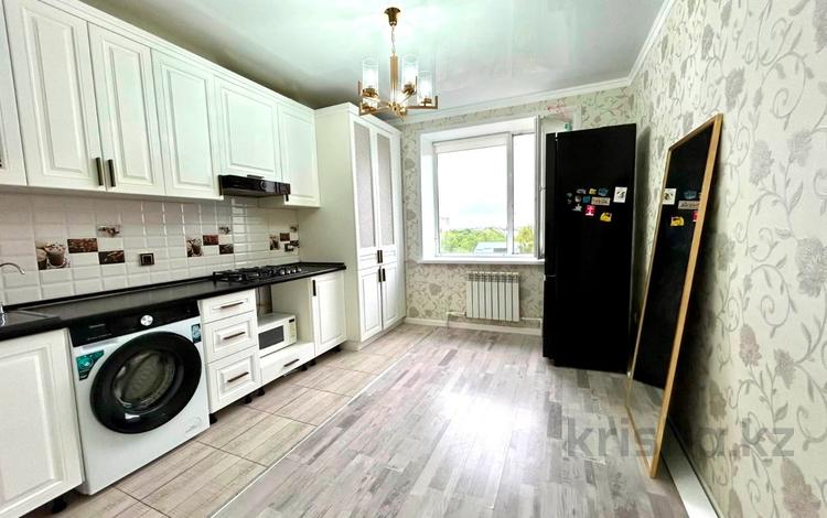 1-комнатная квартира · 37.7 м² · 5/5 этаж, Авиатор — КазАэроНавигация за 11 млн ₸ в Актобе, мкр Авиатор — фото 6