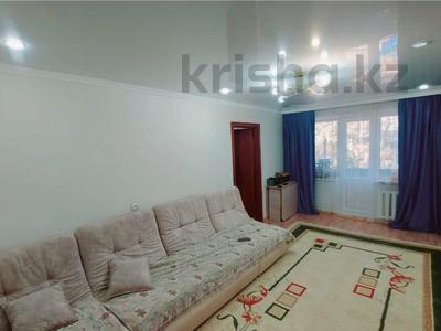2-комнатная квартира · 44 м² · 3/5 этаж, Майкудук, 13й микрорайон за 10.2 млн ₸ в Караганде, Алихана Бокейханова р-н