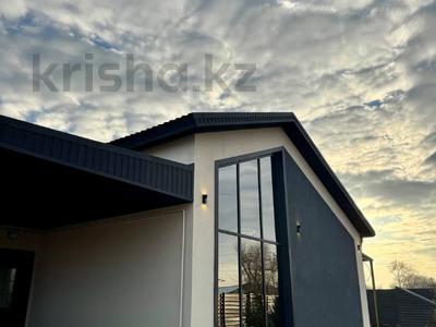 Отдельный дом · 4 комнаты · 190 м² · 7.5 сот., Мичурино за 98 млн 〒 в Костанае