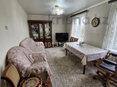 3-бөлмелі пәтер · 58 м² · 4/5 қабат, мкр Алмагуль, пр. Е. Серкебаева 134, бағасы: 45 млн ₸ в Алматы, Бостандыкский р-н