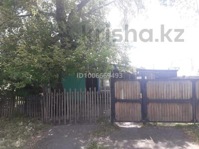 Отдельный дом · 3 комнаты · 70 м² · 10 сот., Путейская 3 — Возле магазина в начале улицы за 5 млн 〒 в Щучинске