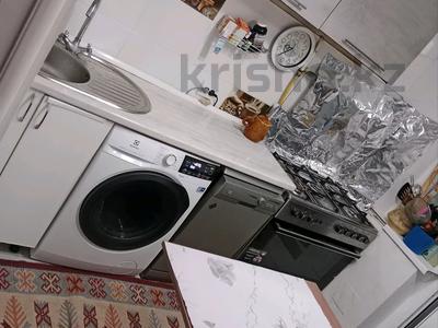 3-бөлмелі пәтер · 65 м² · 1/5 қабат, 6-ш/а. 19, бағасы: 230 000 ₸ в Актау, 6-й мкр