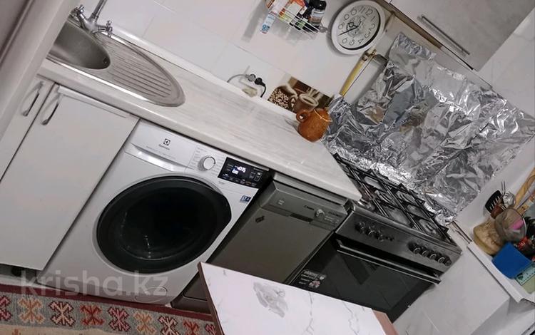 3-бөлмелі пәтер · 65 м² · 1/5 қабат, 6-ш/а. 19, бағасы: 230 000 ₸ в Актау, 6-й мкр — фото 11