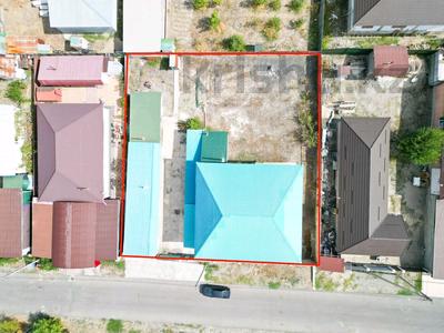 Отдельный дом · 8 комнат · 300 м² · 10 сот., Алмалыбак 25 за 76.5 млн 〒 в Талдыкоргане