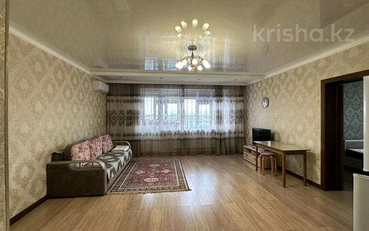 2-комнатная квартира, 55 м², 13/21 этаж помесячно, мкр Тастак-2, Мкр Тастак 2 286