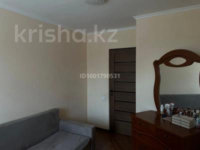 3-комнатная квартира · 60 м² · 2/5 этаж, мкр Сайран, Утеген батыр 90 — Утеген батыр - Кабдолов за 300 000 〒 в Алматы, Ауэзовский р-н