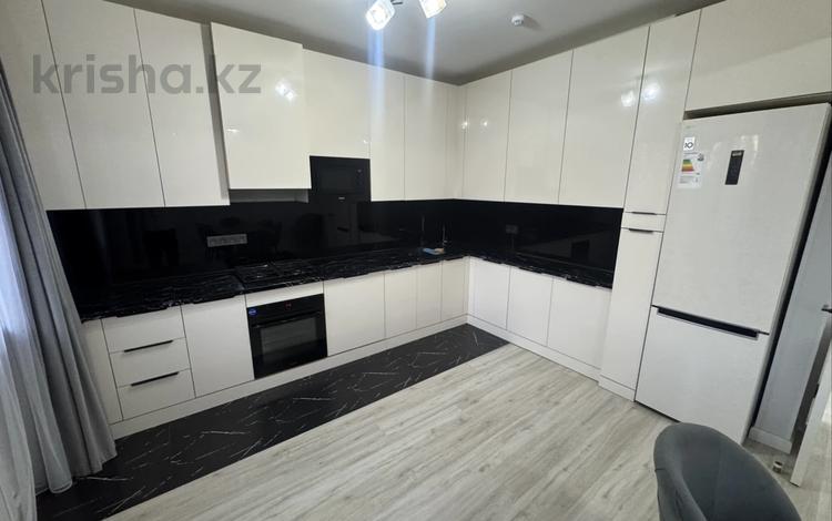 5-бөлмелі пәтер · 250 м² · 2/2 қабат, Самал-2 ш/а, Жабай Ата 94, бағасы: 500 000 ₸ в Шымкенте, Абайский р-н — фото 2