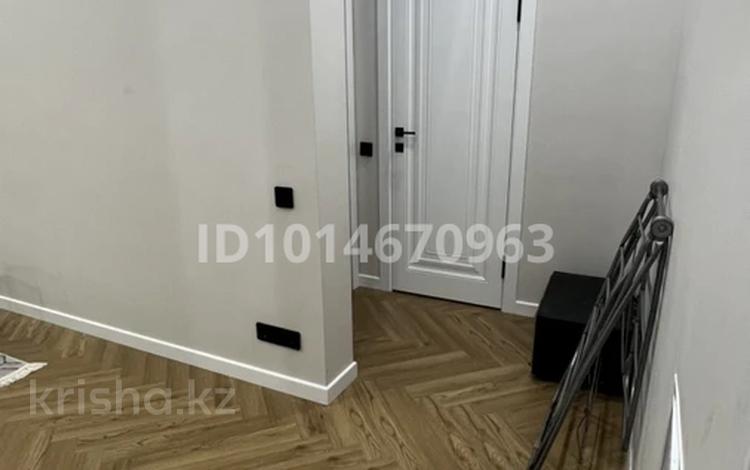 2-комнатная квартира · 42 м² · 4/6 этаж, мкр Гажайып — Бауыржан Момышұлы за 300 000 ₸ в Алматы, Алатауский р-н — фото 2