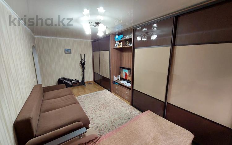 2-комнатная квартира, 45 м², 3/4 этаж, мкр №11 1 за 25 млн 〒 в Алматы, Ауэзовский р-н — фото 21