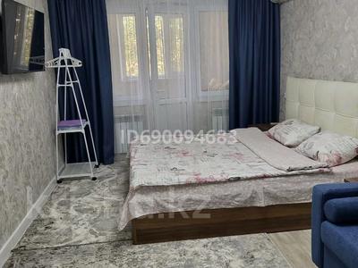1-комнатная квартира · 65 м² · 2/5 этаж, 8-й микрорайон 12а — Желтоксан и Бейбитшилик за 10 000 ₸ в Шымкенте, Туран р-н